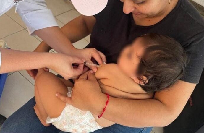 Promueve Secretaría de Salud vacuna contra la tosferina