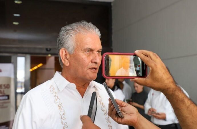 Exhorta Salud a la población a vacunarse y completar esquemas