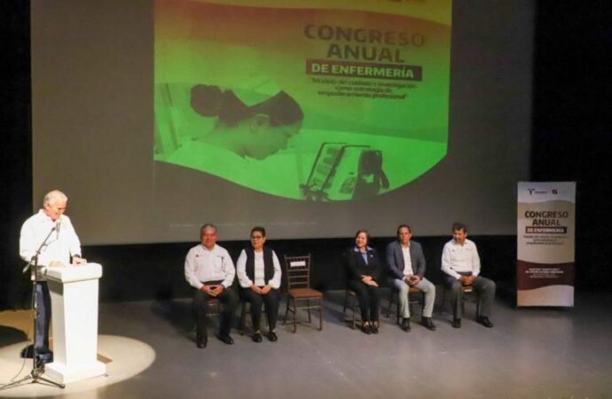 Inaugura secretario de Salud Congreso de Investigación en Enfermería