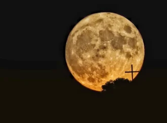 ¿Por qué siempre hay luna llena en Semana Santa?