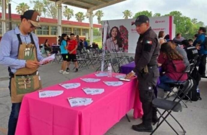 Mantiene Guardia Estatal de Género proximidad con familias de comunidades rurales