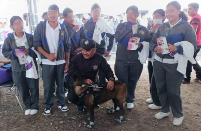 Convive ciudadanía con caninos de la Guardia Estatal en Brigada Transformando Familias