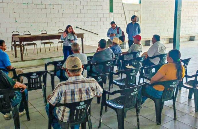 Continúa SEDENER atendiendo a los comisarios ejidales de Emiliano Zapata, Pedro J. Méndez y Compuertas en el municipio de Llera