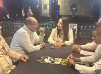 Sostienen reunión secretario general de Gobierno y  embajadora de  Venezuela en México