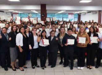 Reciben egresados de la Universidad Tecnológica de Altamira sus títulos profesionales