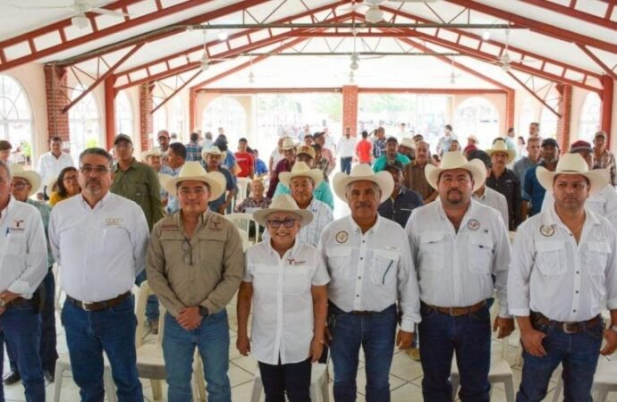 Llevan Programa de Mejoramiento Genético al municipio de Aldama