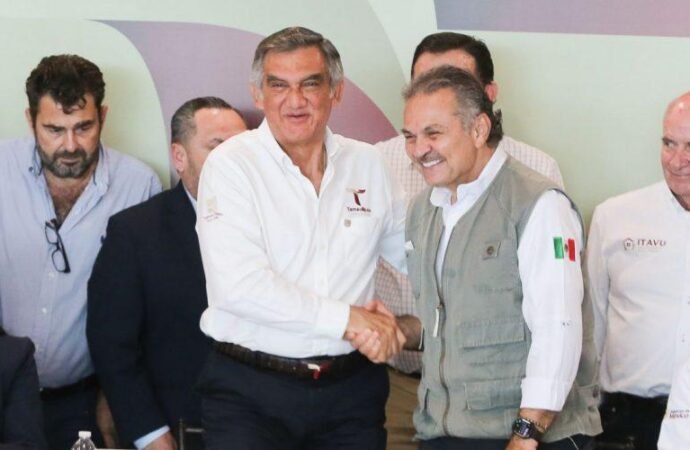 Gobernador Américo Villarreal y director general del Infonavit Octavio Romero se reúnen con desarrolladores de viviendas; agilizarán programa de casas para Tamaulipas