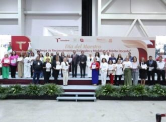 El magisterio es el eje y futuro del país: Américo