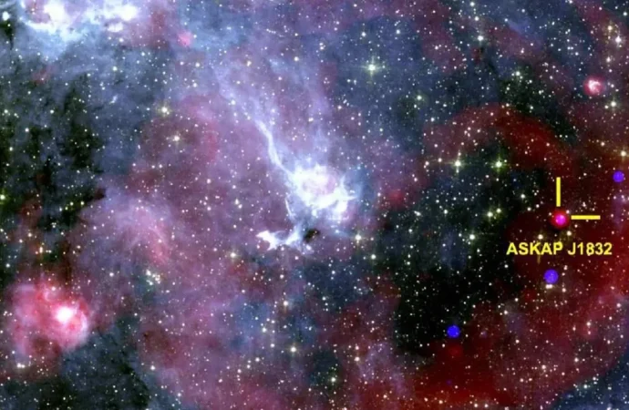 Detectan un objeto cósmico que emite señales de radio y rayos X de manera sincronizada