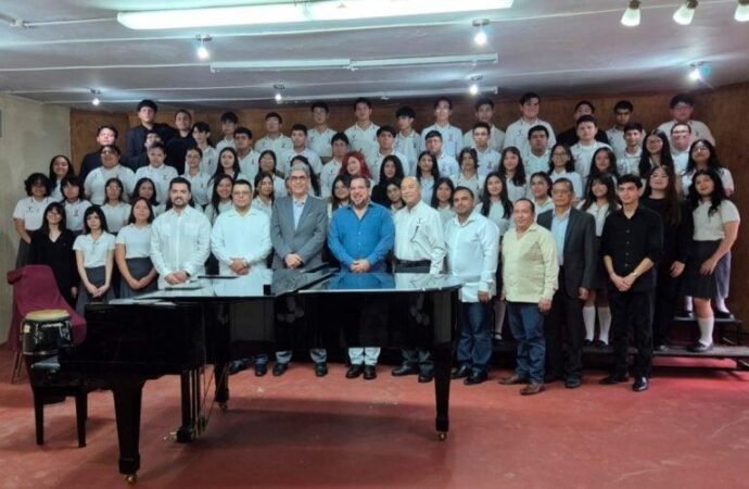 Reconoce secretario de Educación labor del Colegio San Juan Siglo XXI