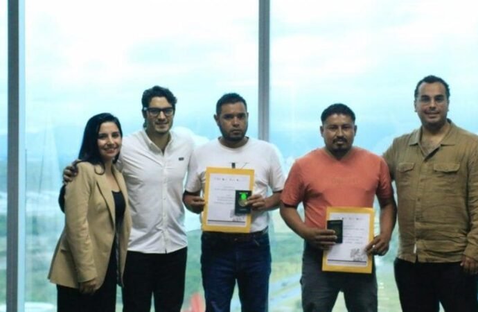Impulsa STPS  movilidad laboral con envío de trabajadores al extranjero