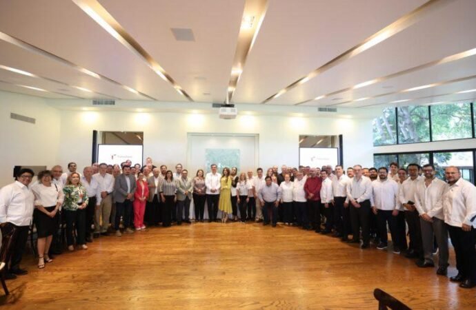 Reitera Américo su respeto a la libertad de expresión y pide a medios rescatar la verdad