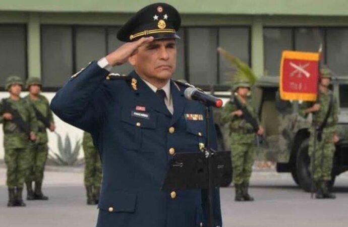 Sustituye el general Carlos Arturo Pancardo Escudero al general Sergio Chávez en Seguridad Pública