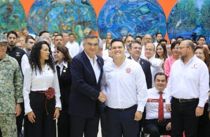 Reconoce Américo Villarreal labor del Congreso como aliado de la transformación